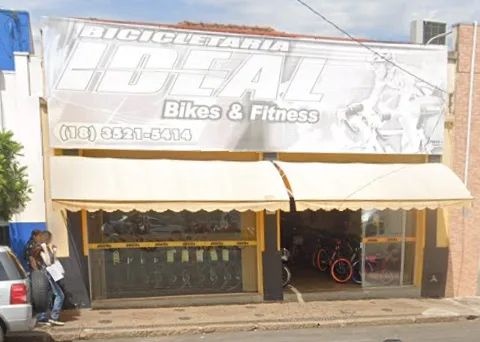 Registro antigo da fachada da Bicicletaria Ideal